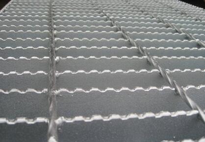 齒形鋼格板的優(yōu)點有哪些？